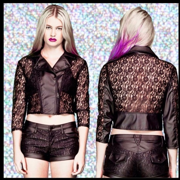 LEATHER AND LACE MOTO SHORTS (NEW WITH TAGS) - Picture 2 of 5